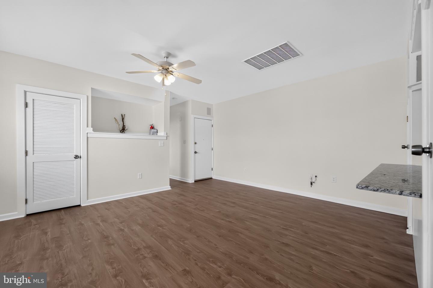 3301 W Allegheny Ave Property Photo 9