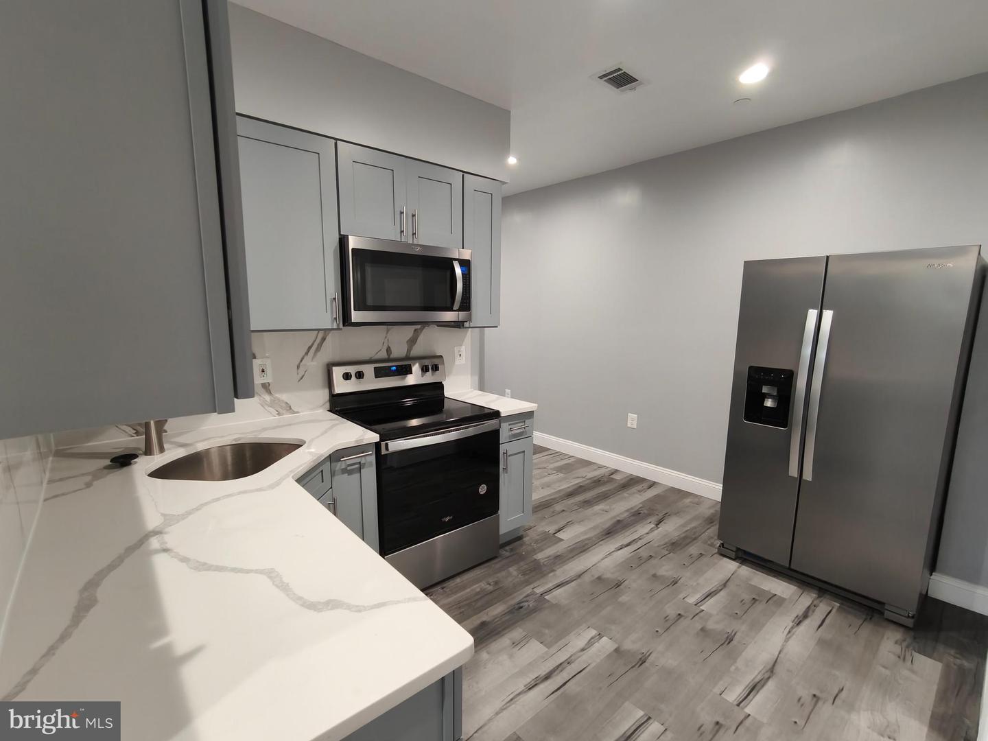 700-8 N Marshall St #c2 Property Photo 6