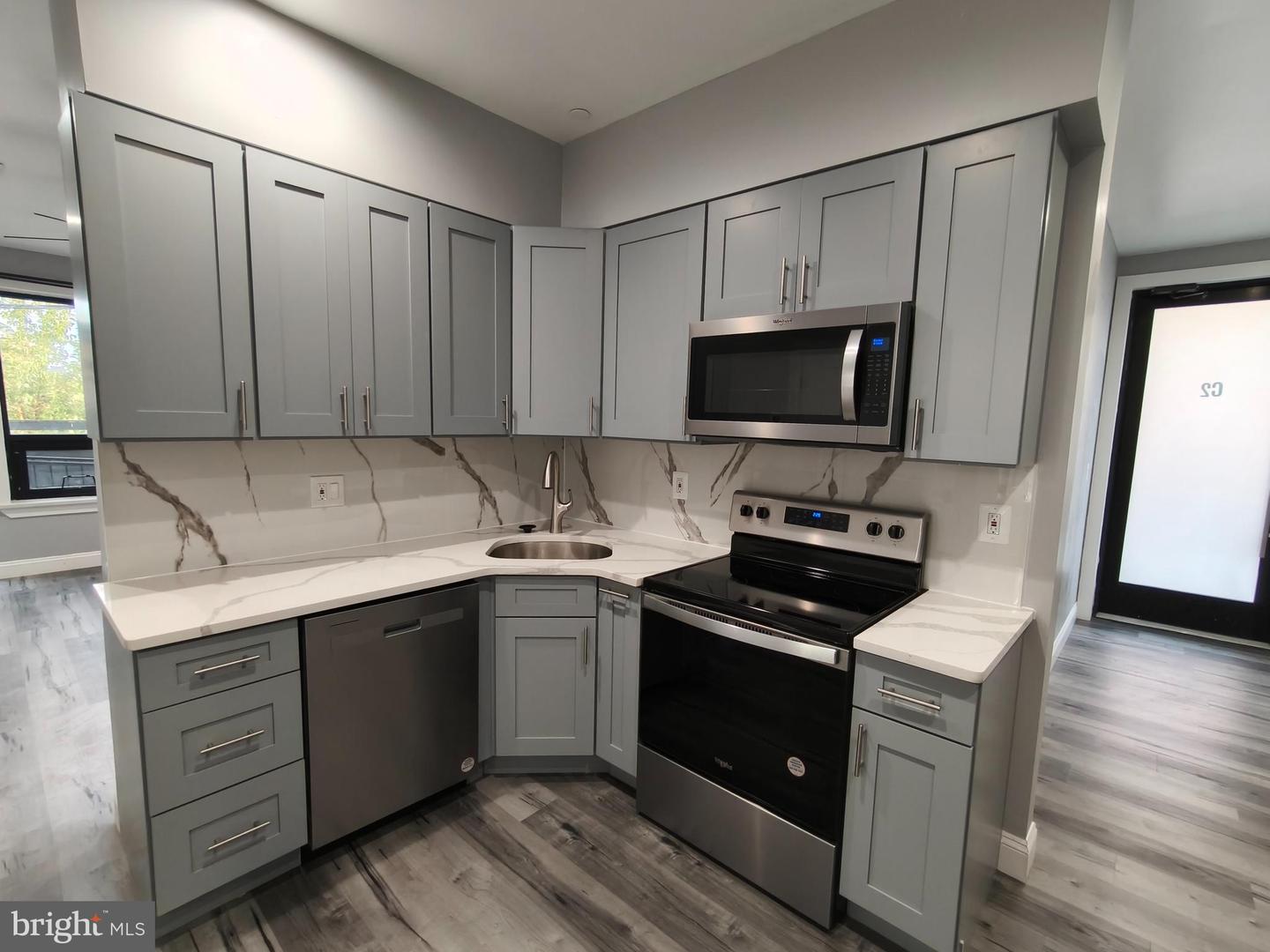 700-8 N Marshall St #c2 Property Photo 7