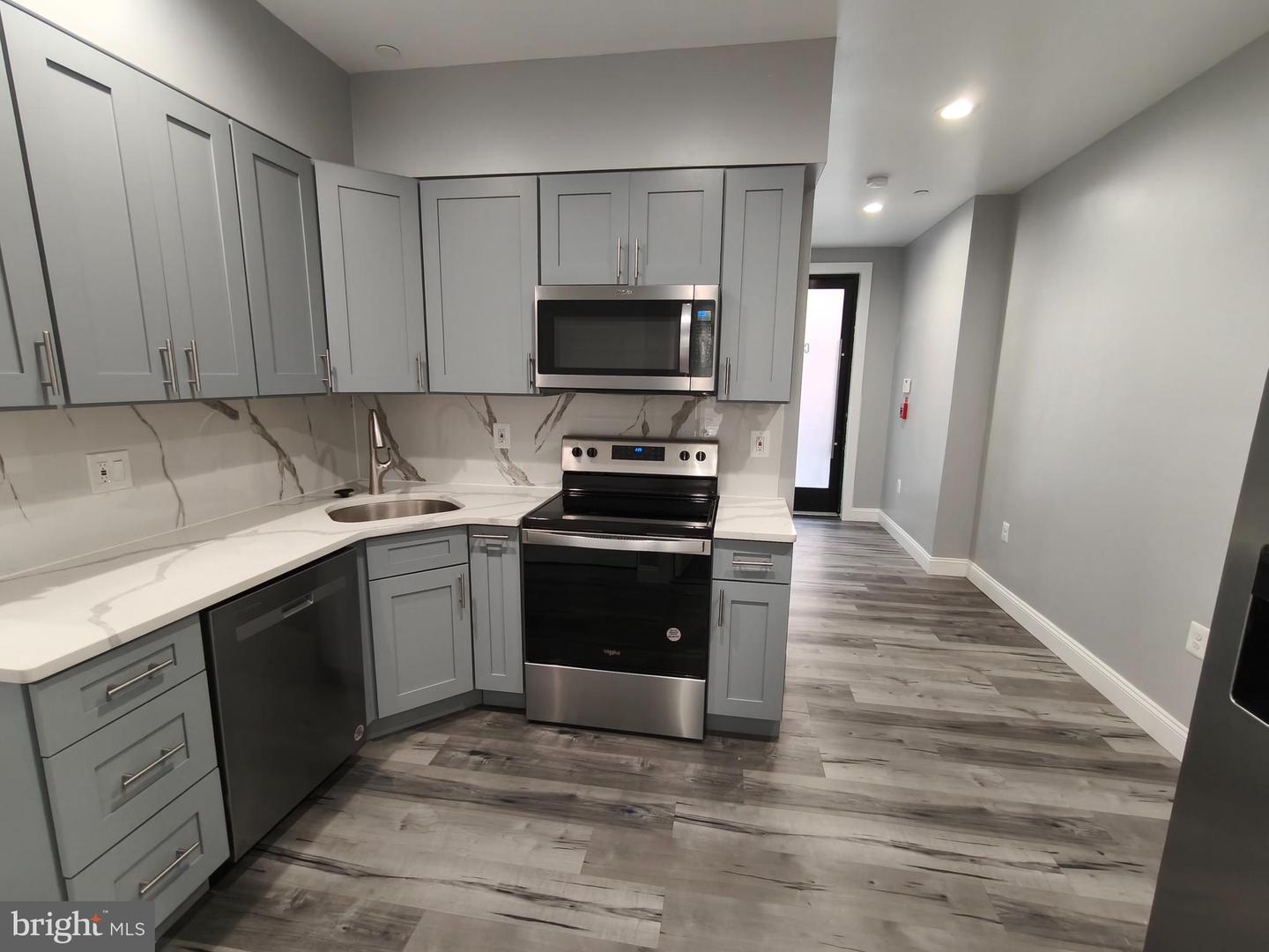 700-8 N Marshall St #c2 Property Photo 8