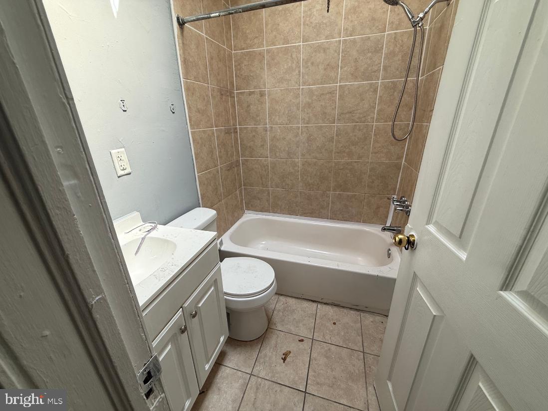 6321 Limekiln Pike Property Photo 5