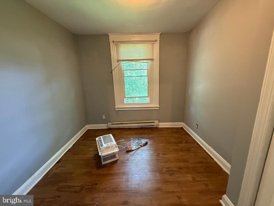 6321 Limekiln Pike Property Photo 9