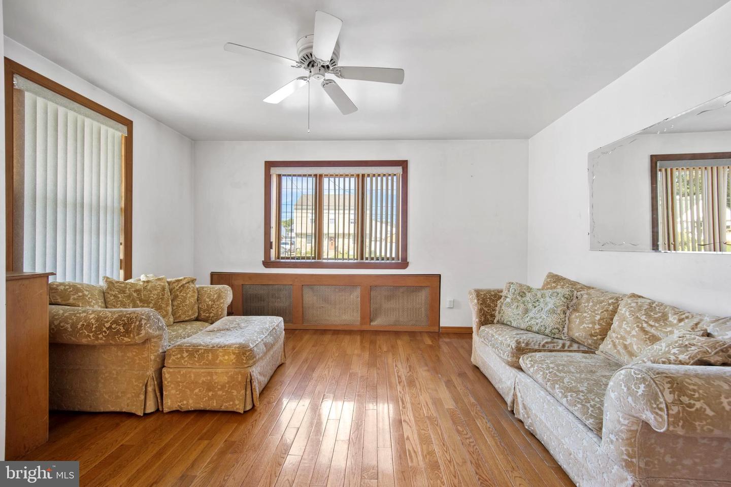 8303 Algon Ave Property Photo 5