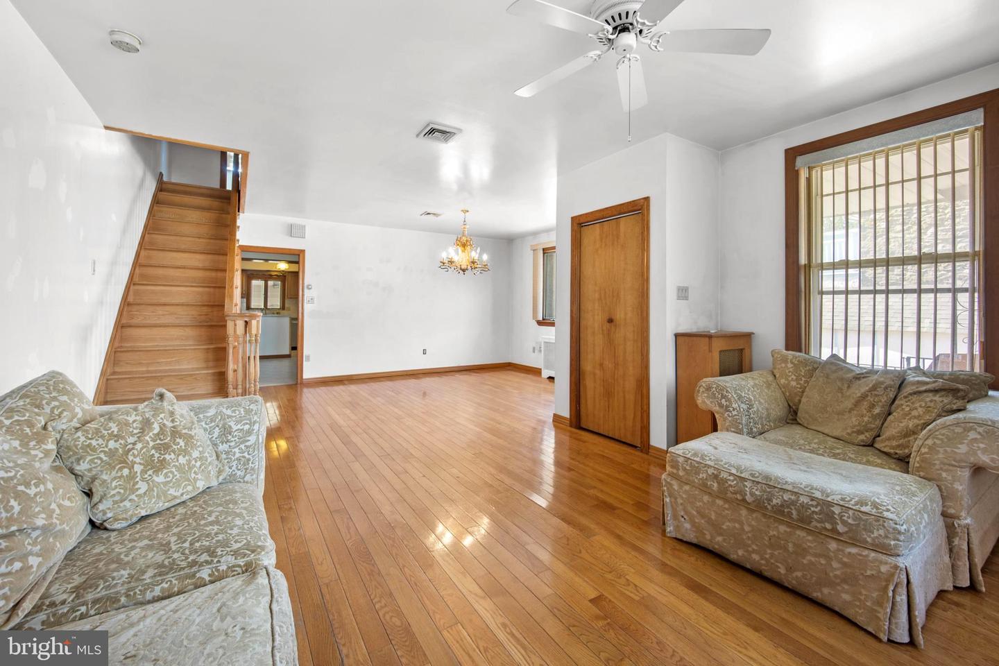 8303 Algon Ave Property Photo 6