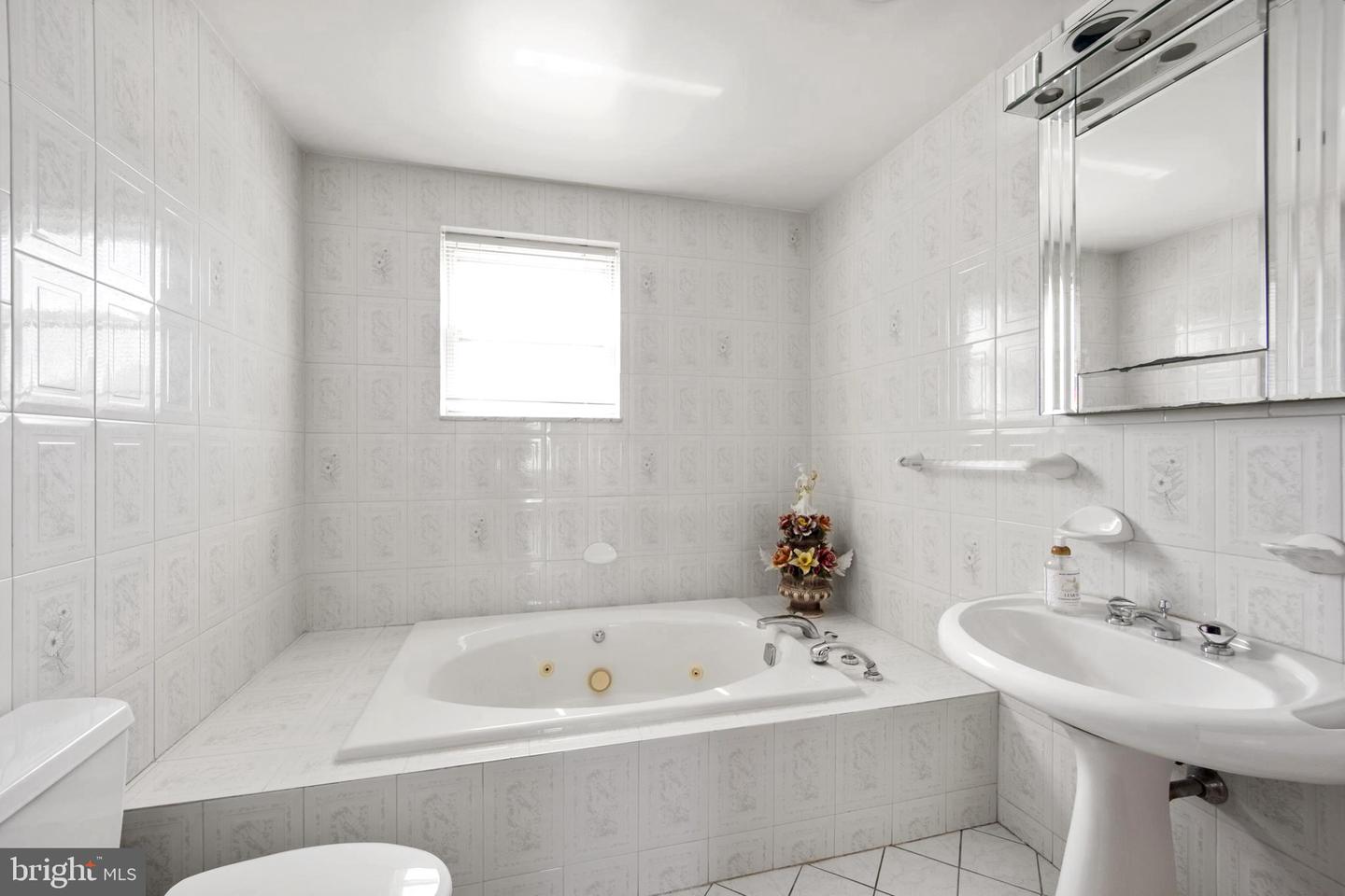 8303 Algon Ave Property Photo 17