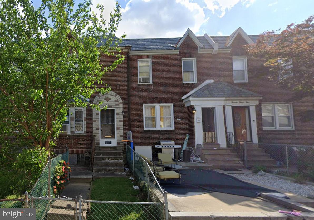 1326 Greeby Property Photo 1