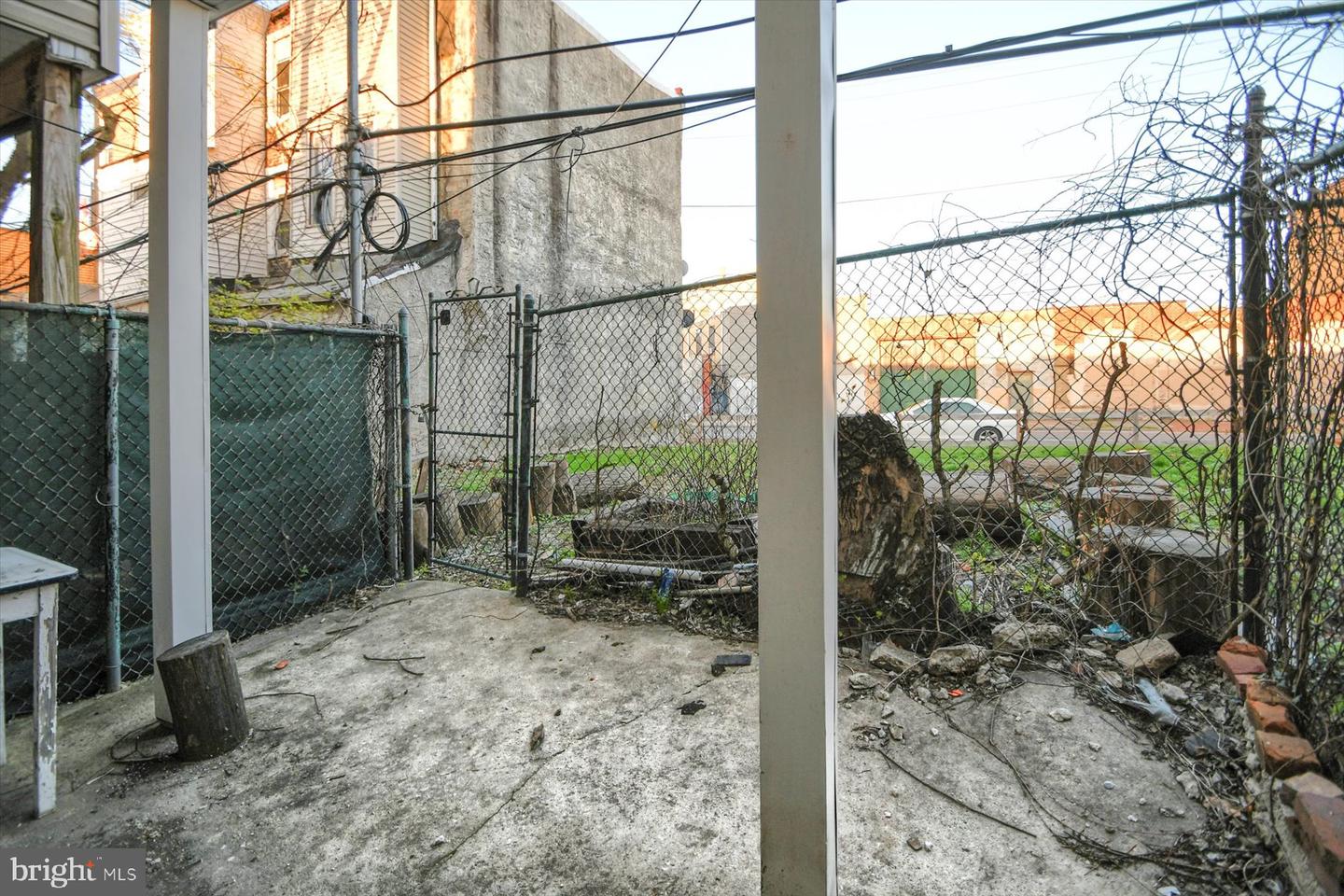 832 N Hutton St Property Photo 14