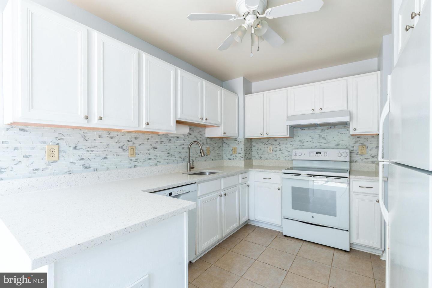 307 Thyme Ln Property Photo 6