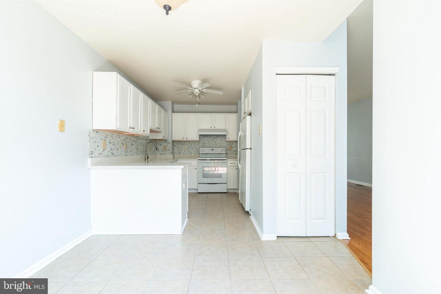 307 Thyme Ln Property Photo 8