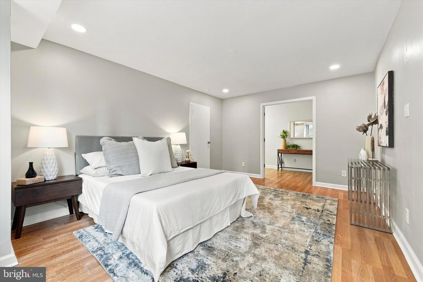 1810-18 Rittenhouse Sq #407-408 Property Photo 13