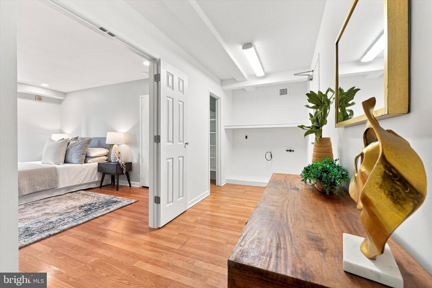 1810-18 Rittenhouse Sq #407-408 Property Photo 16