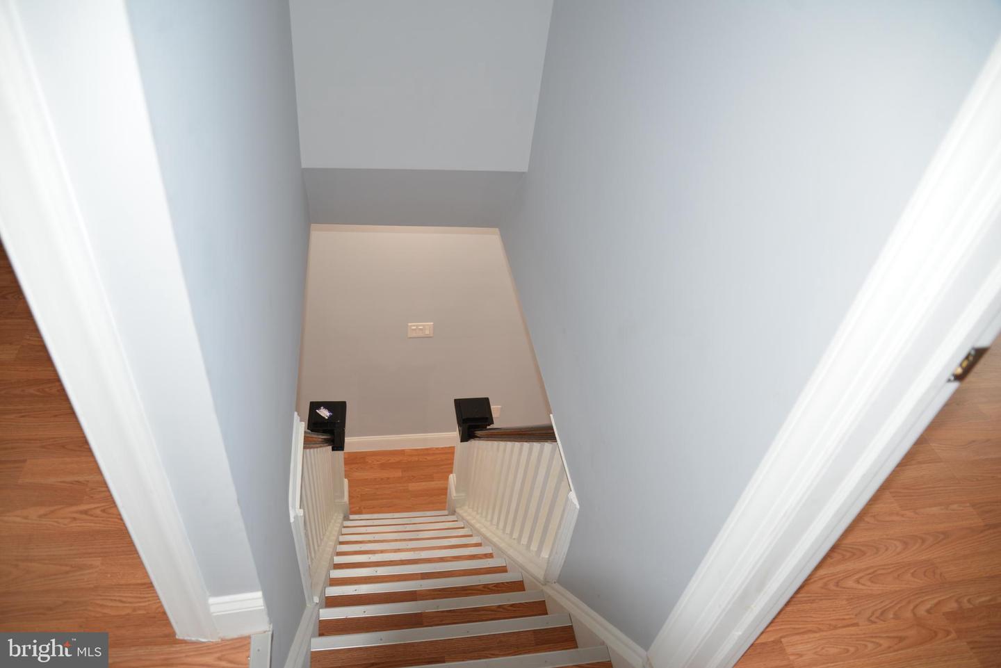 6774 Marsden St Property Photo 11