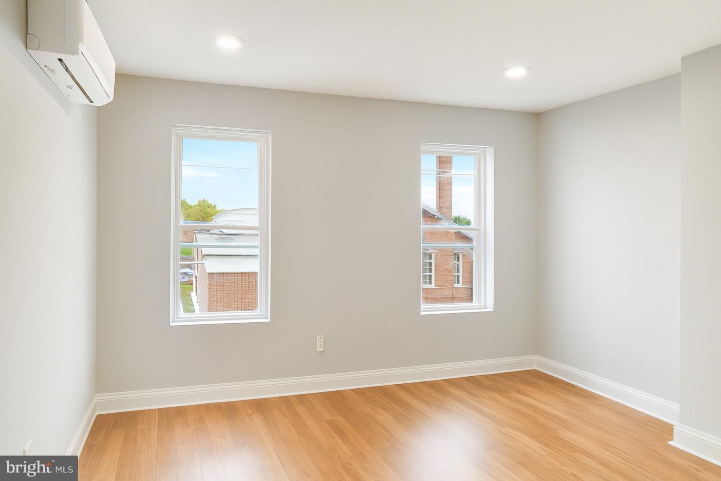 6774 Marsden St Property Photo 14
