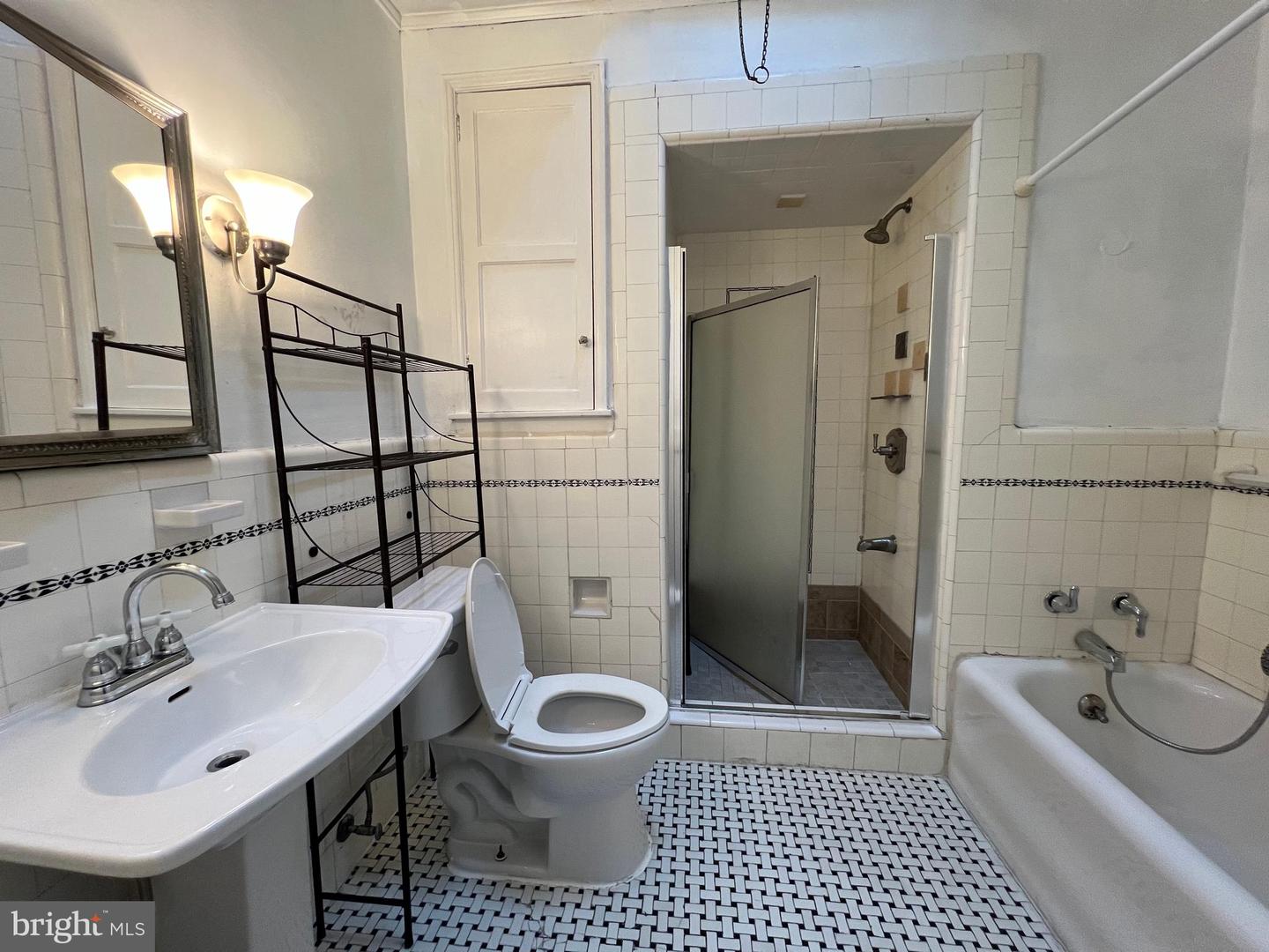 4243 Cottman Ave Property Photo 23