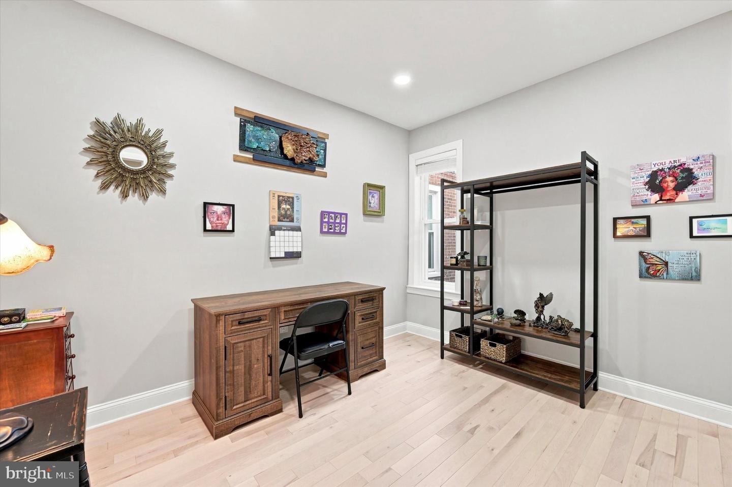 40 E Slocum St Property Photo 15