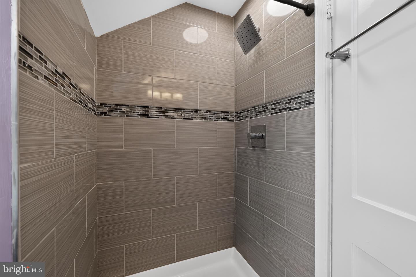 3 Lothian Pl Property Photo 9