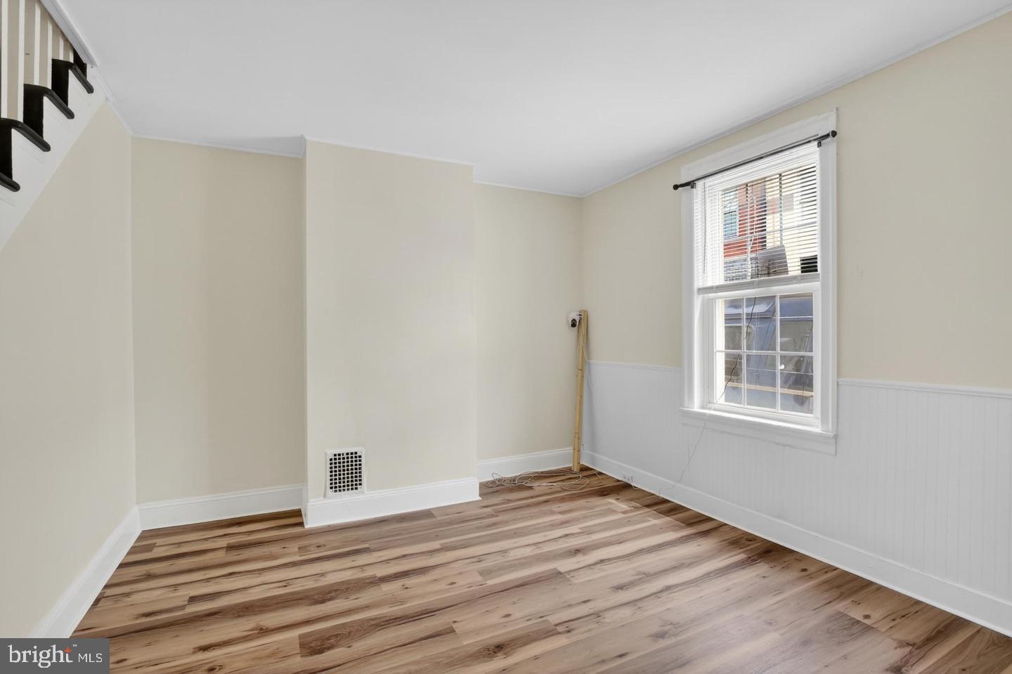 2306 Mercer St Property Photo 5