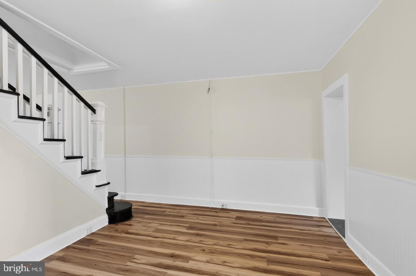 2306 Mercer St Property Photo 9