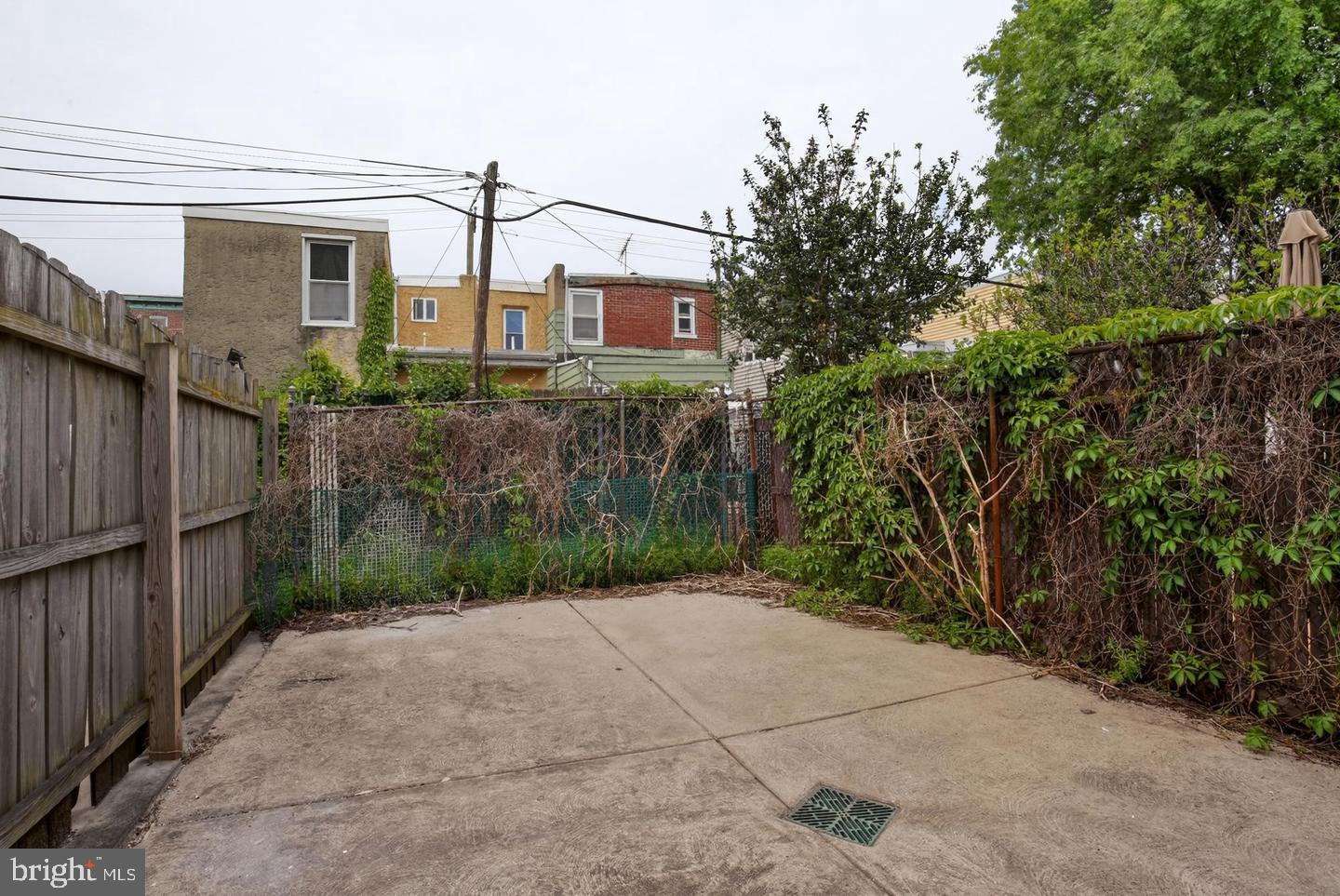 2306 Mercer St Property Photo 14
