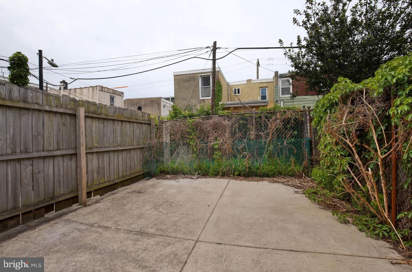 2306 Mercer St Property Photo 15