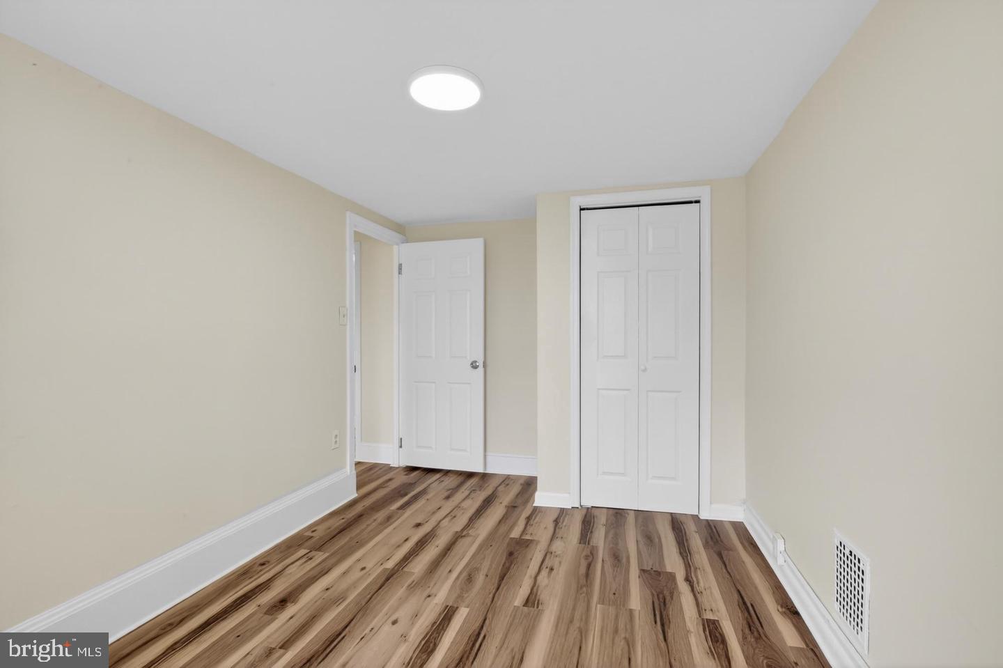 2306 Mercer St Property Photo 25
