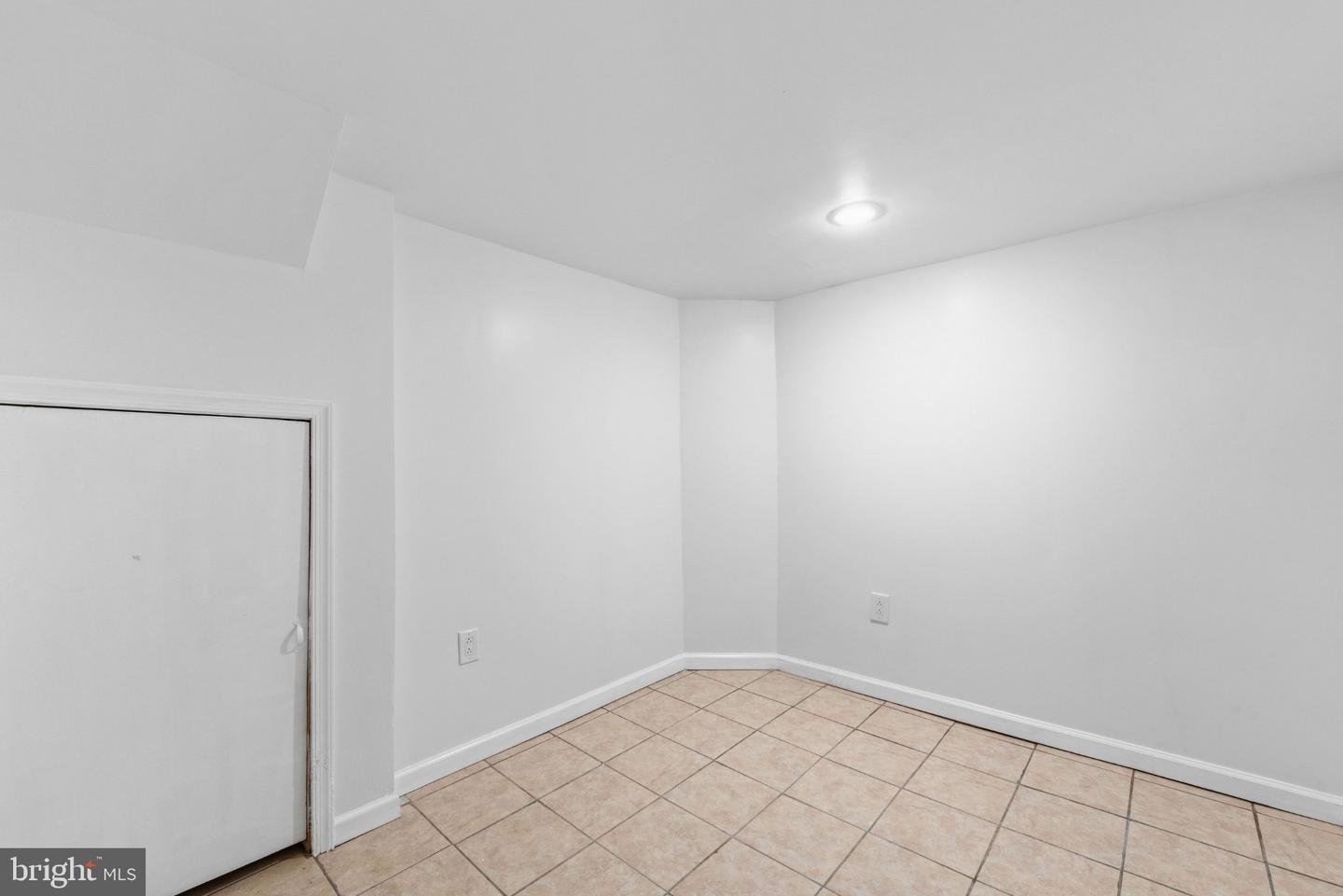 9960 Woodfern Rd Property Photo 23