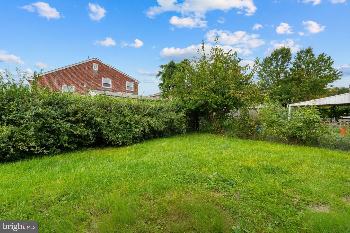 9960 Woodfern Rd Property Photo 27