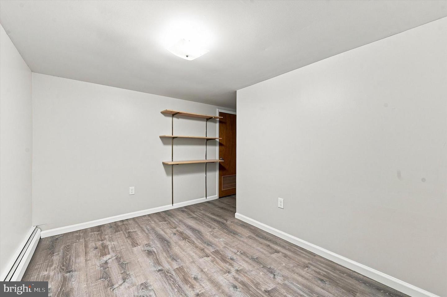 1035 W Allens Ln Property Photo 21