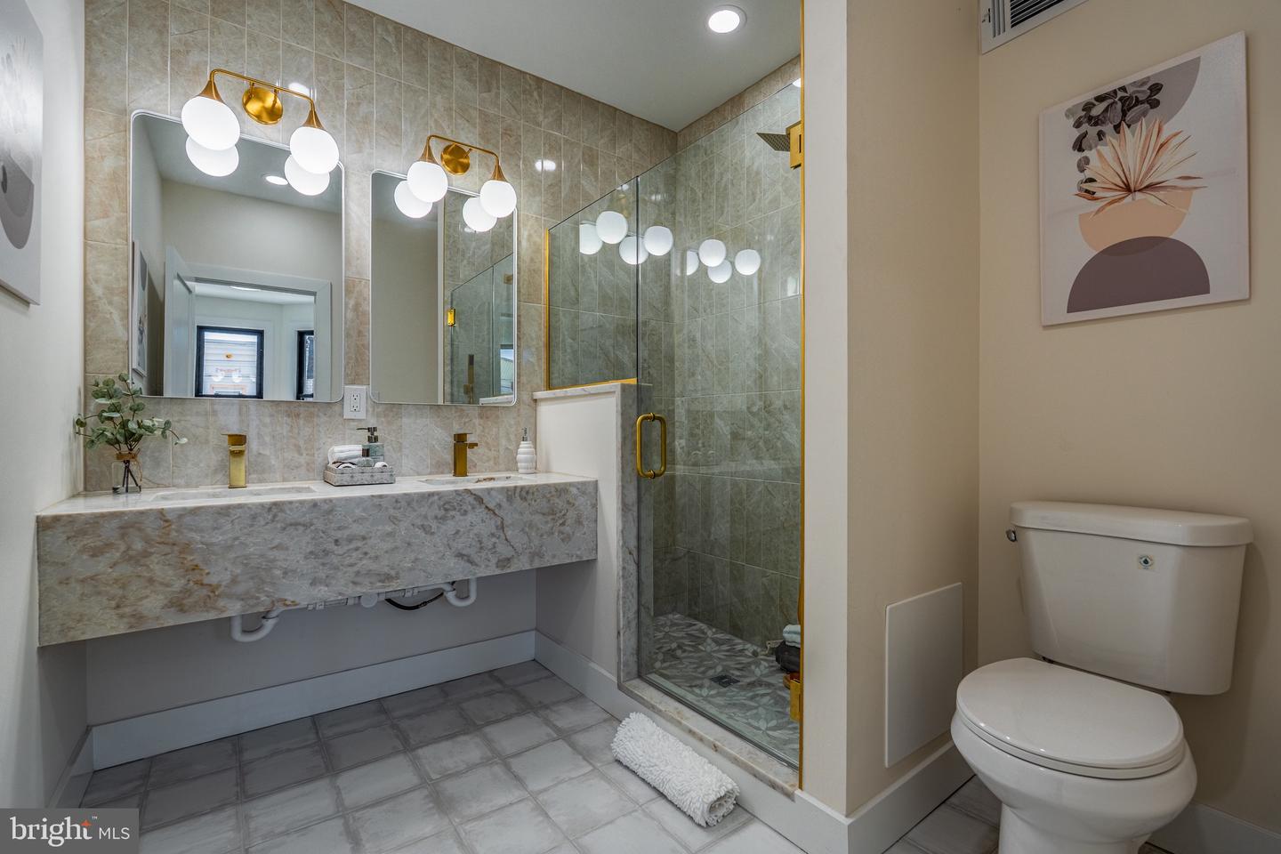 1405 N Corlies St Property Photo 15