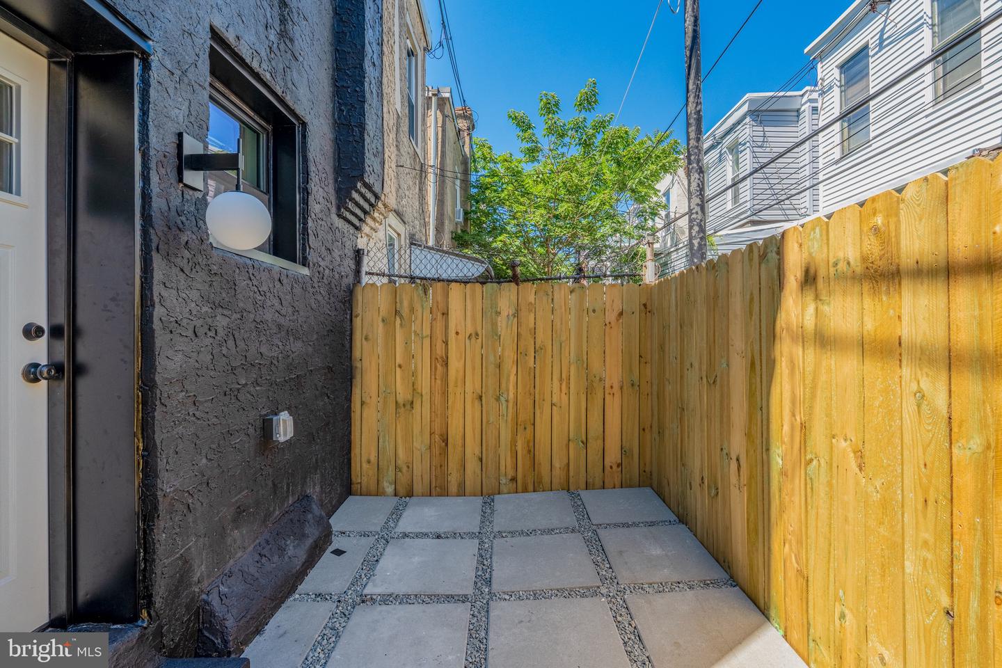1405 N Corlies St Property Photo 27