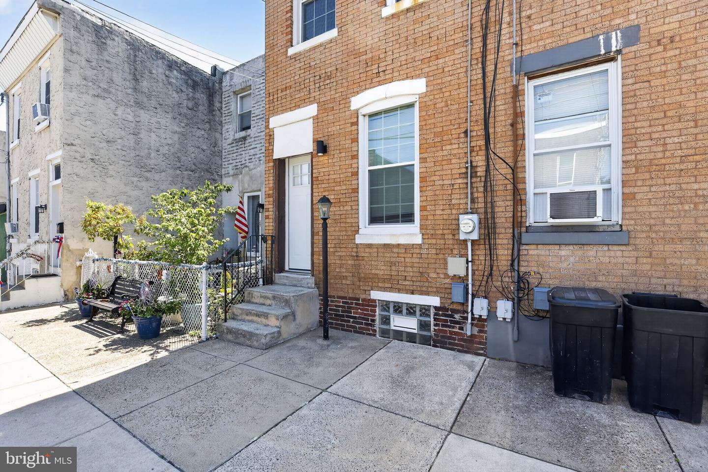 3053 JANNEY ST Property Photo 1
