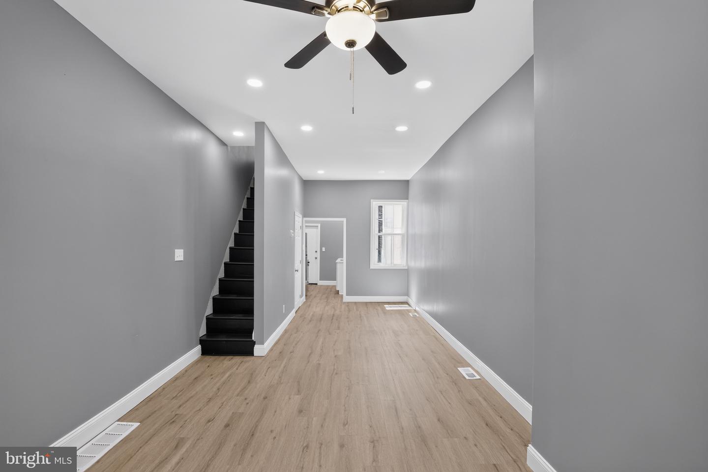 3053 Janney St Property Photo 9