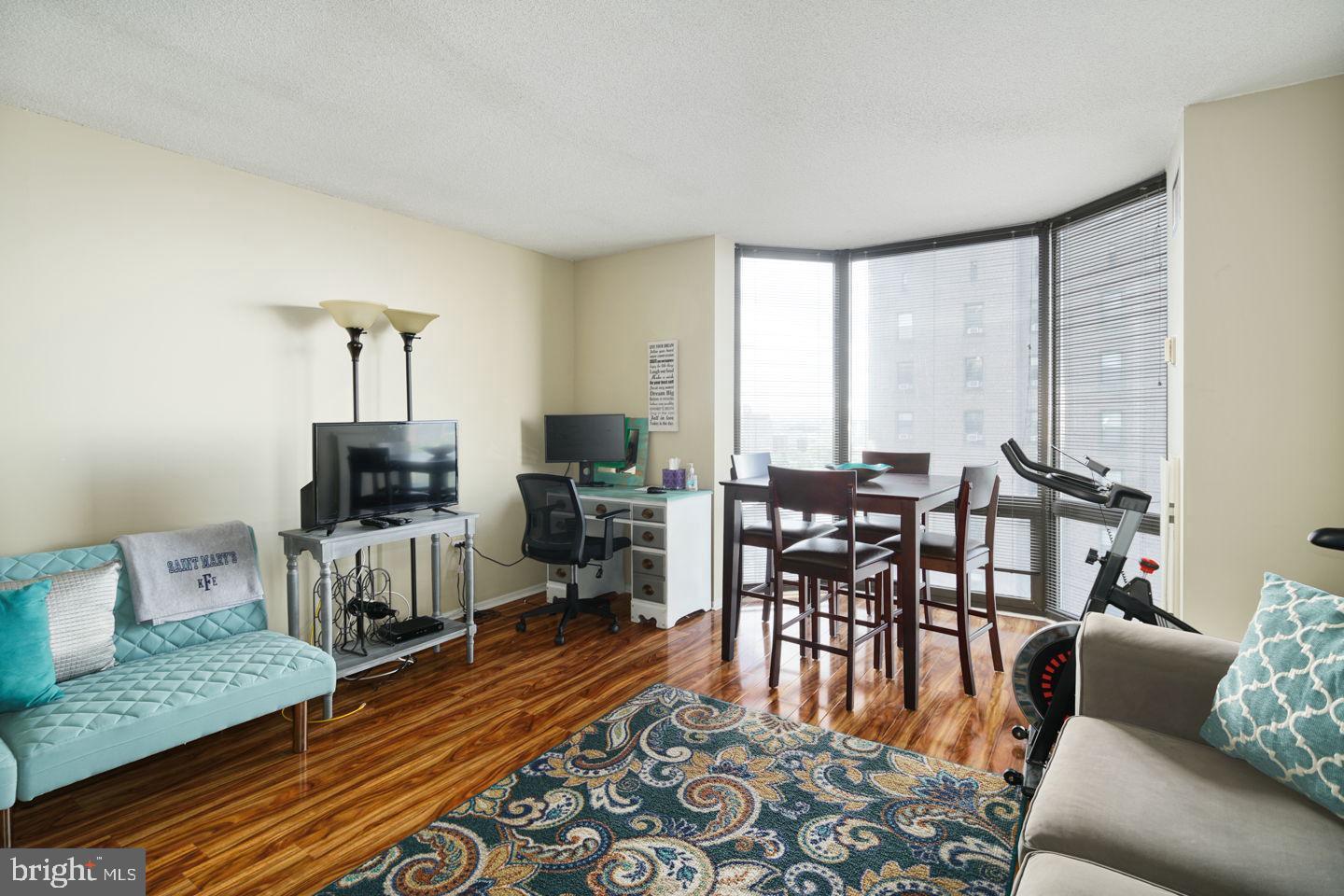2018-32 Walnut St #17f Property Photo 6