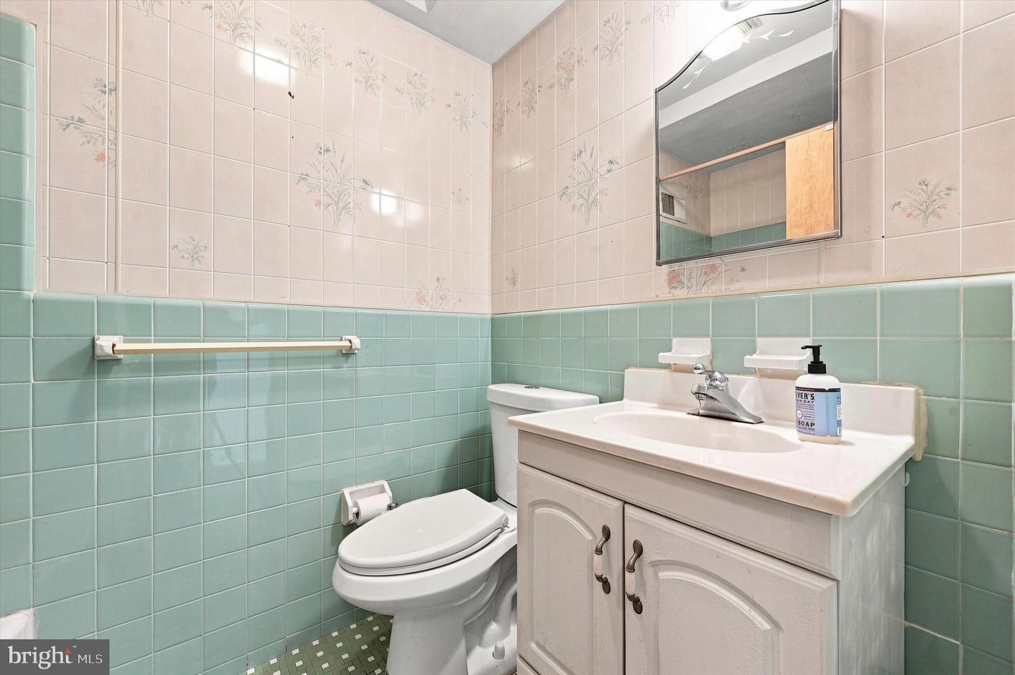 7959 Gilbert St Property Photo 18