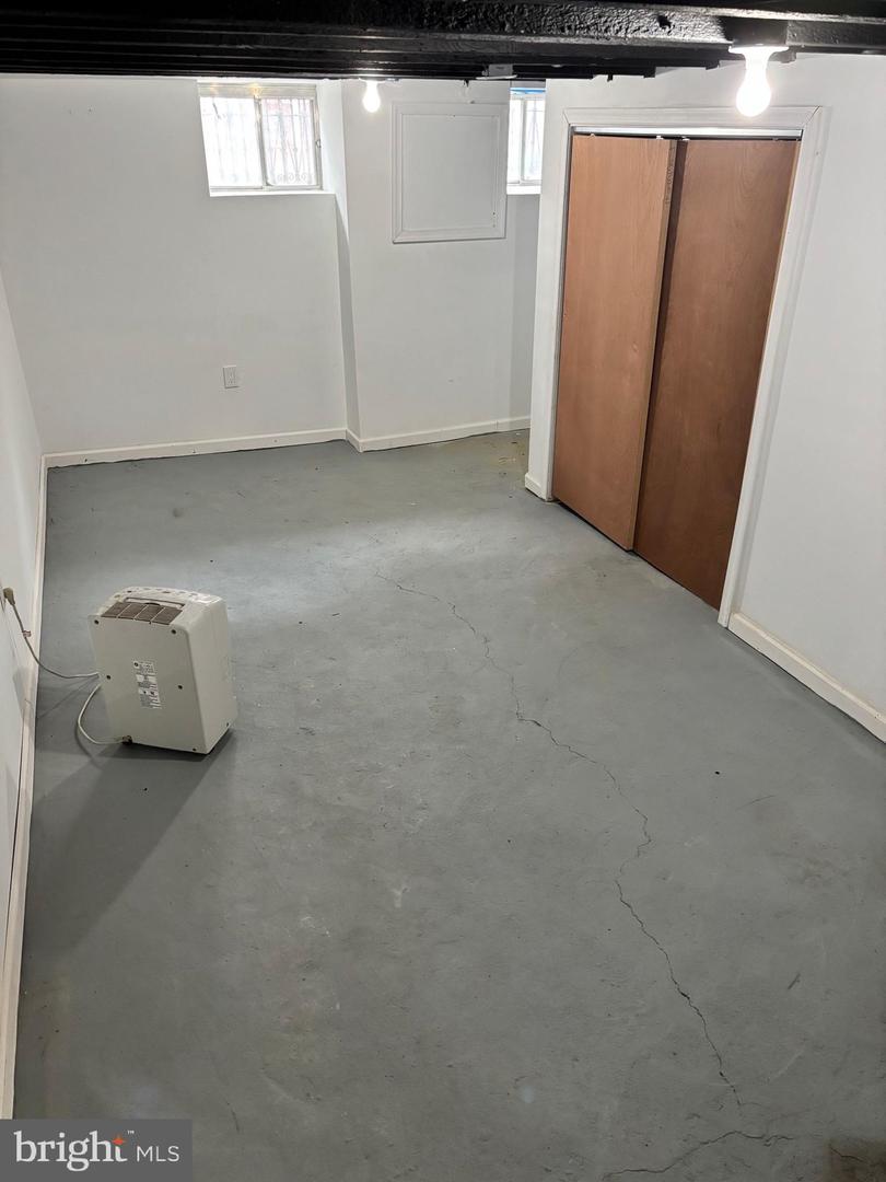 2520 N Sartain St Property Photo 9