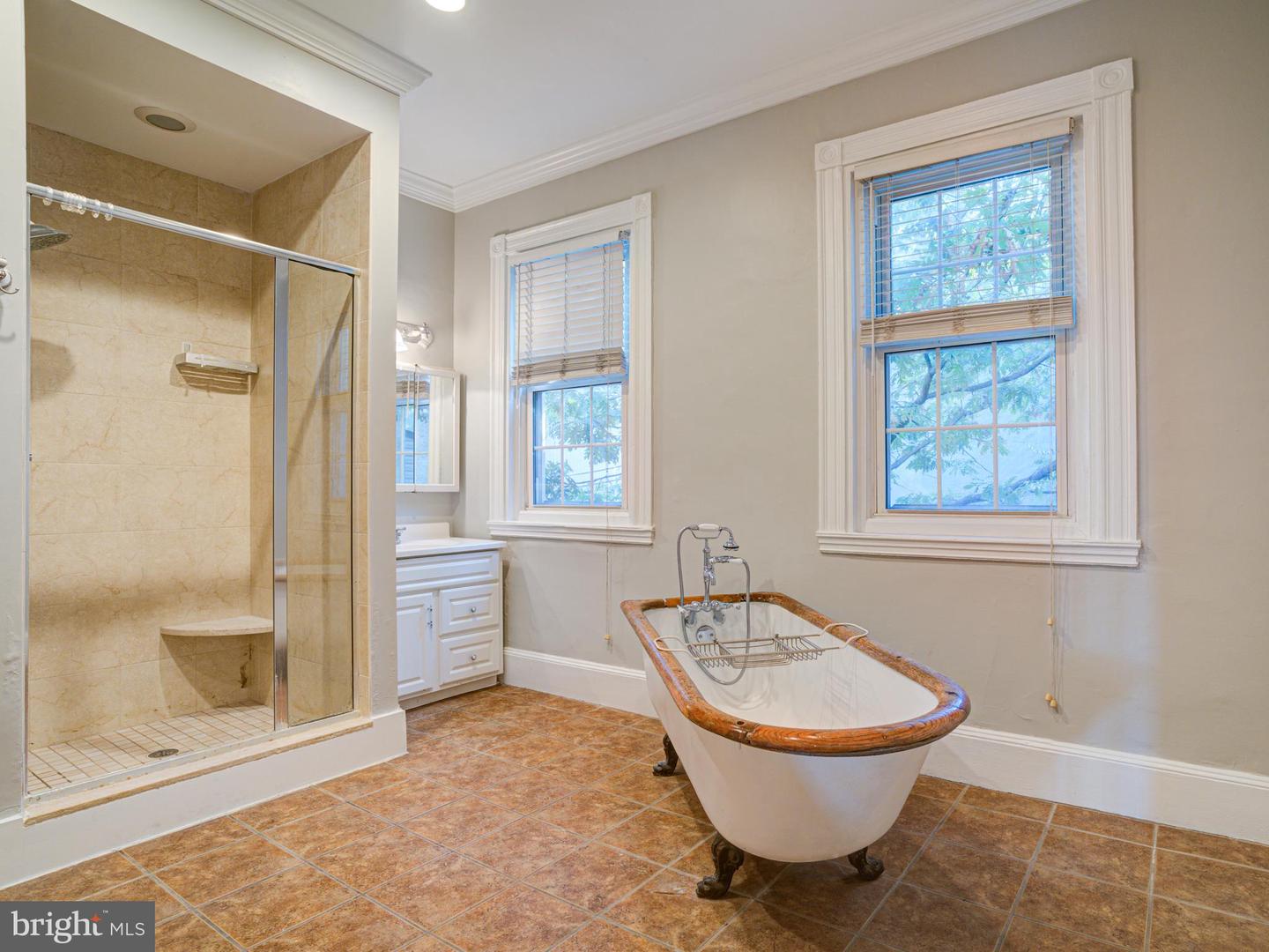 112 Fairmount Ave Property Photo 3