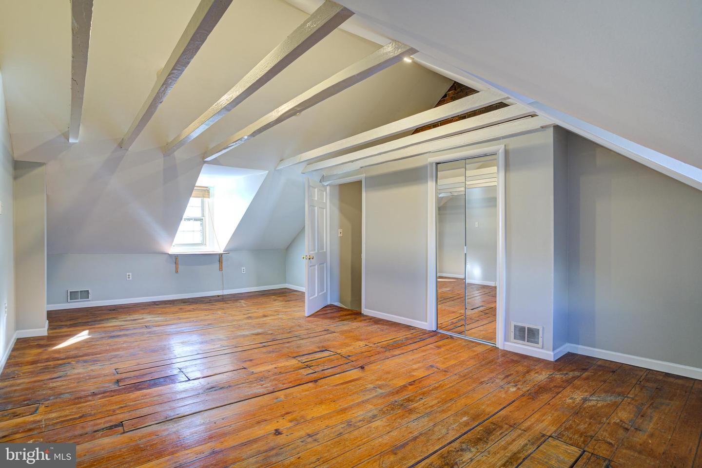 112 Fairmount Ave Property Photo 16