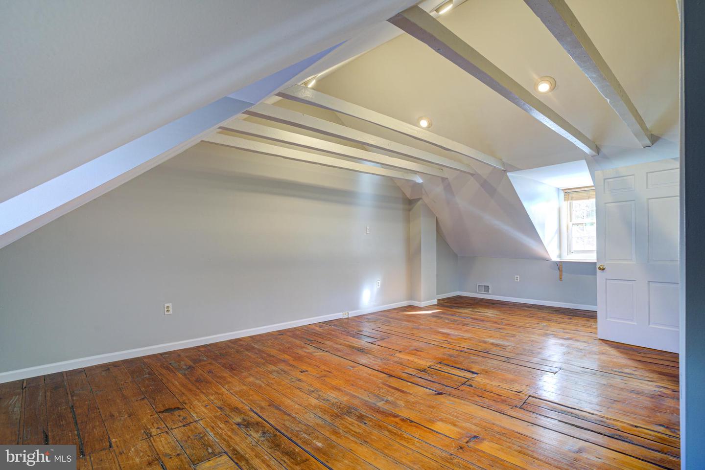 112 Fairmount Ave Property Photo 18