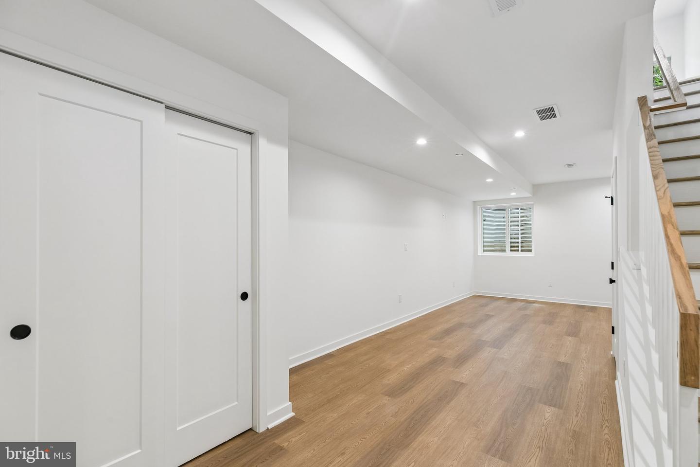 2708 Latona St Property Photo 39