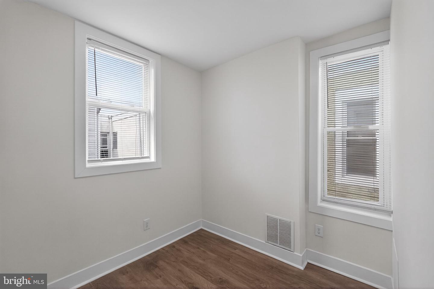 2536 S Philip St Property Photo 22