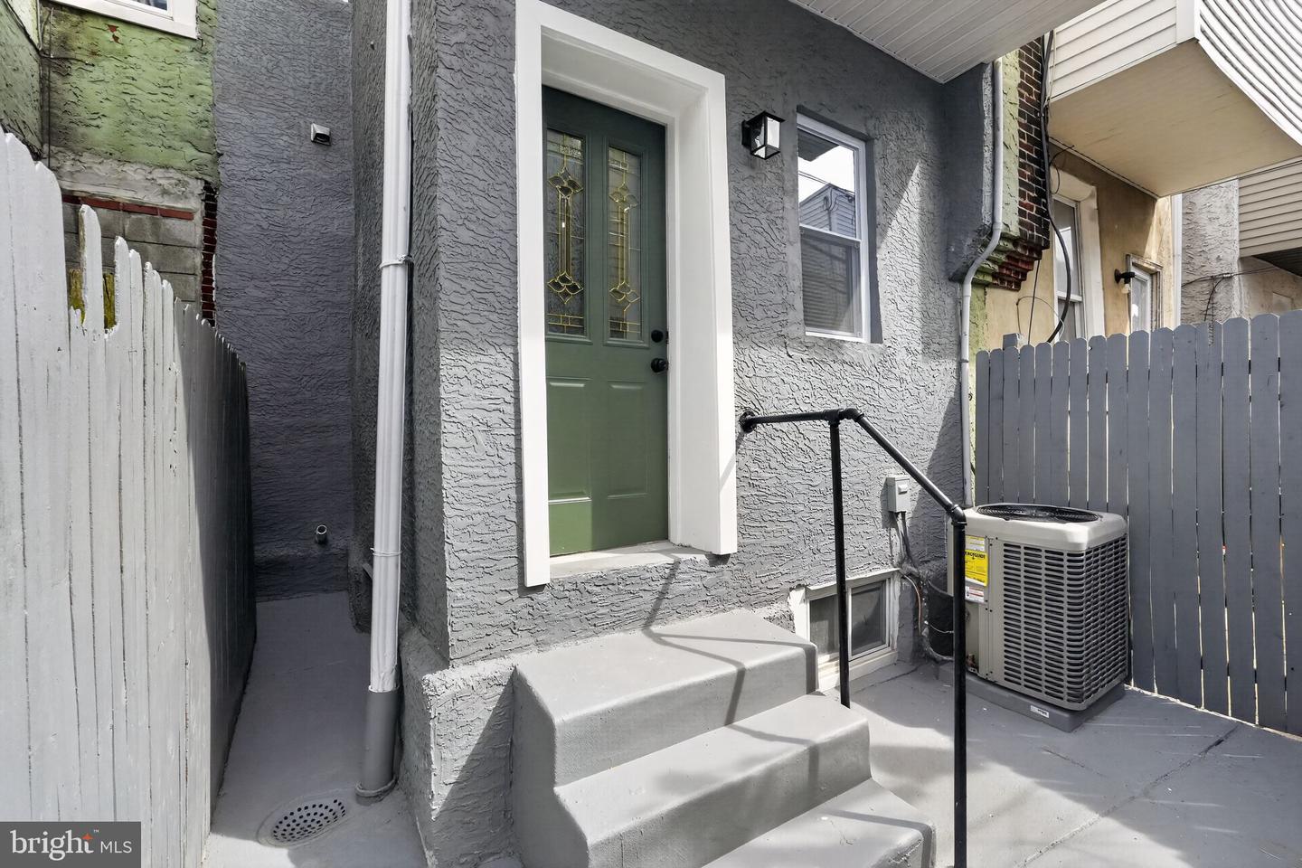 2536 S Philip St Property Photo 27