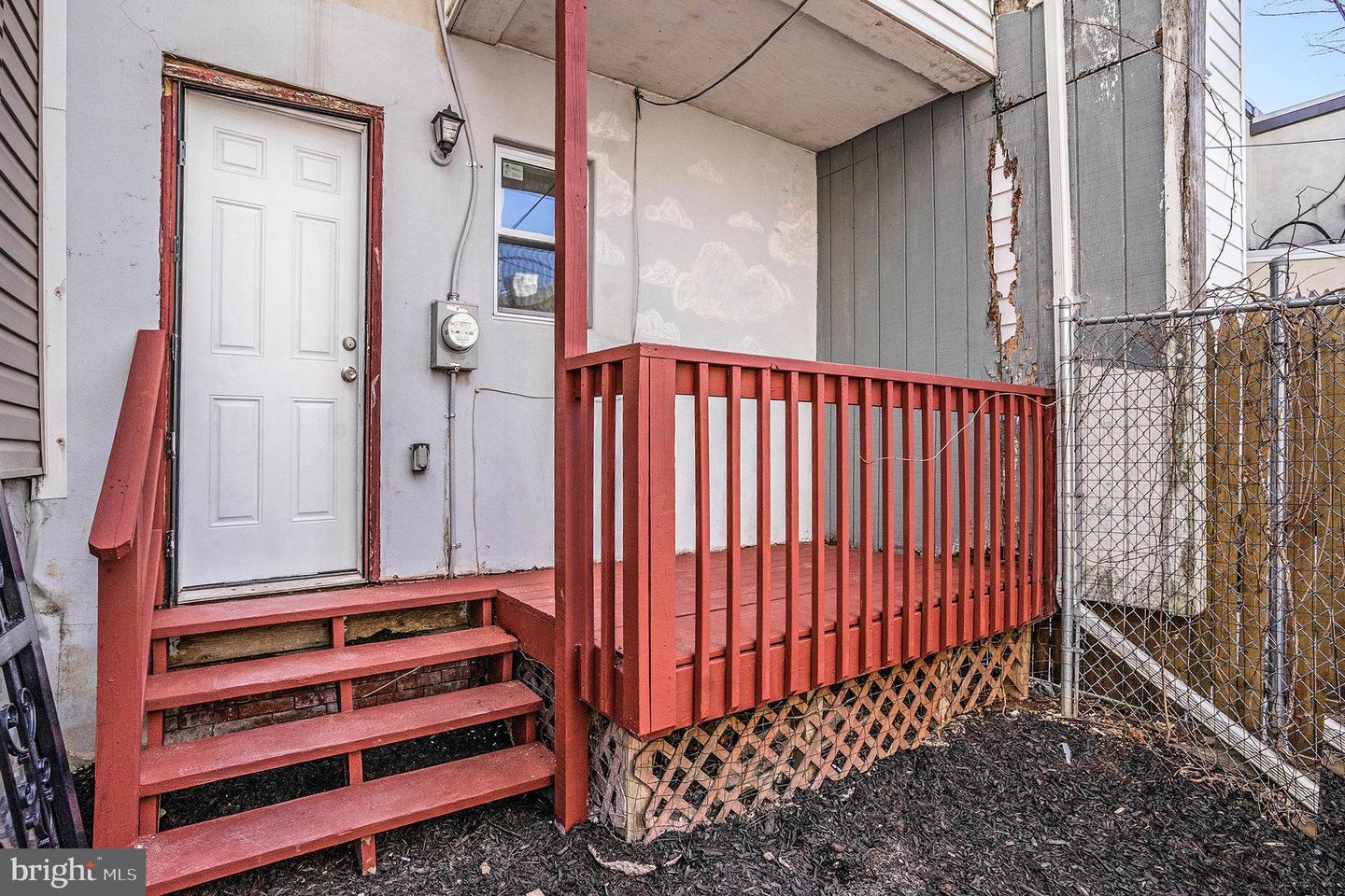 1260 N Newkirk St Property Photo 25