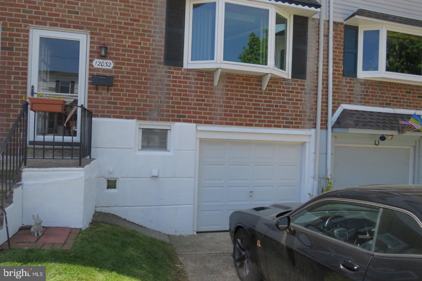 12032 Farwell Rd Property Photo 3