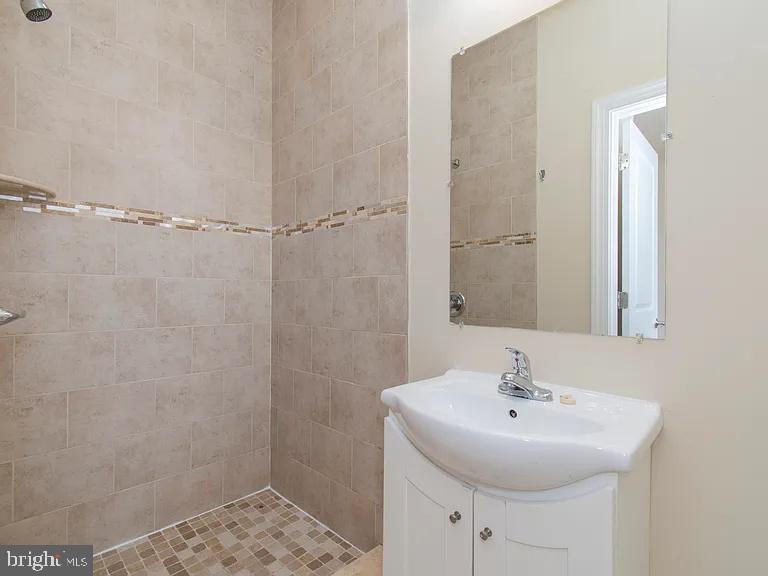 1929 N Gratz St #2 Property Photo 33