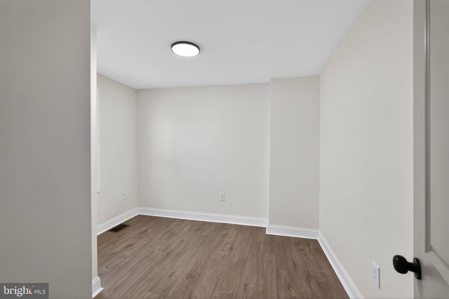 411 N 50th St Property Photo 17