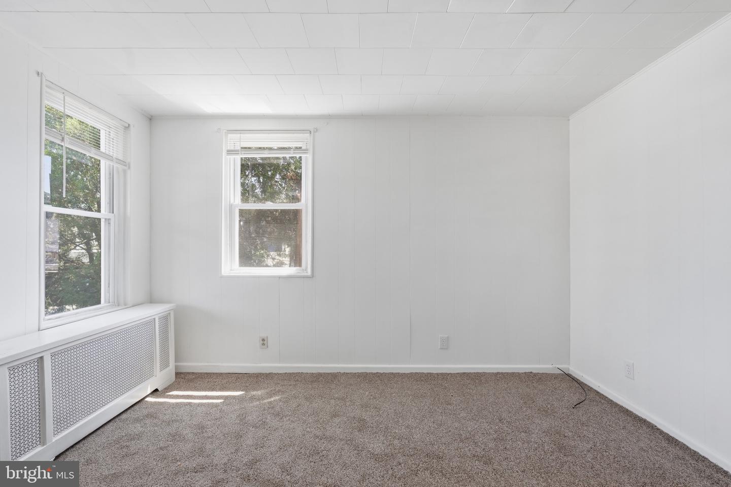 3532-34 Wellington St Property Photo 8