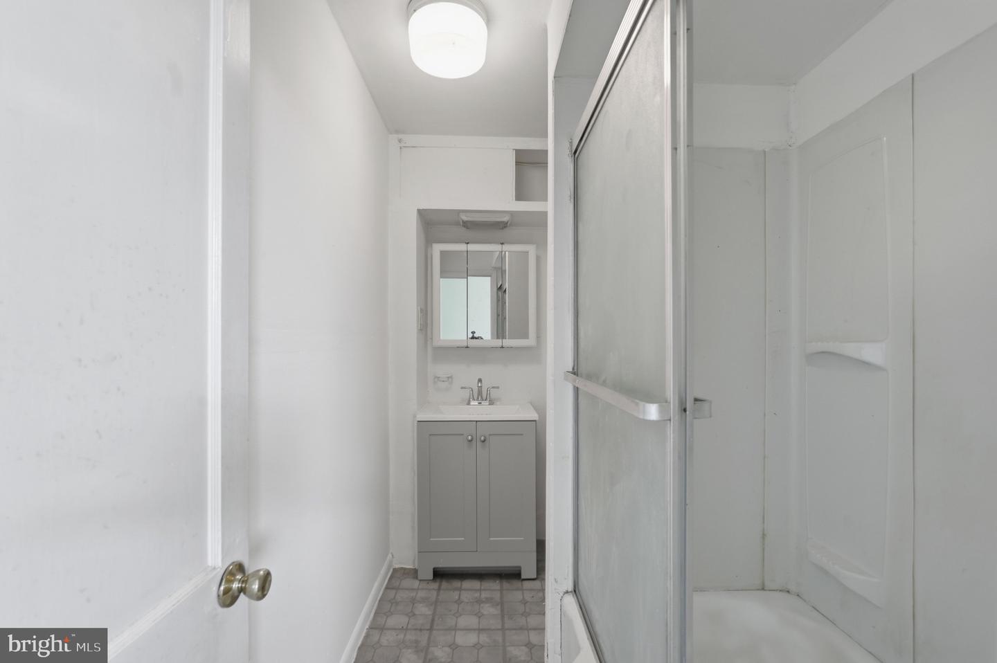 3532-34 Wellington St Property Photo 16