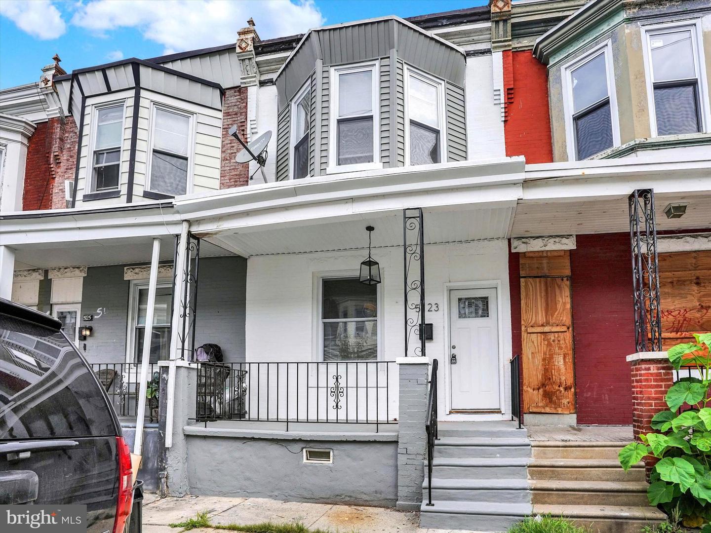 5123 LUDLOW ST Property Photo 1