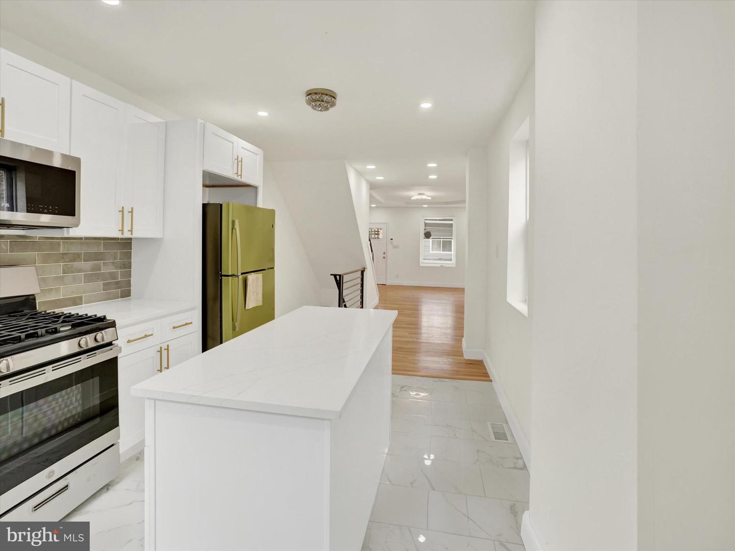 5123 Ludlow St Property Photo 6