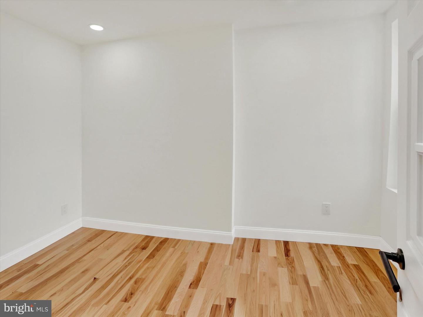 5123 Ludlow St Property Photo 13